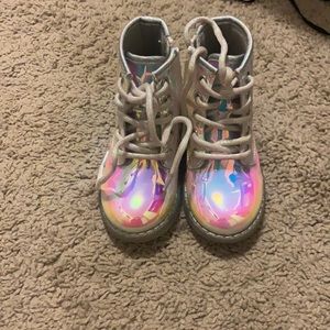 Iridescent toddler boots
